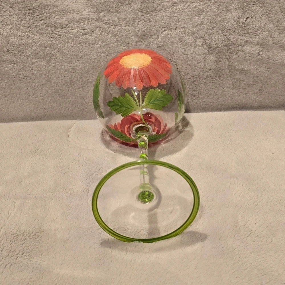 Hand Painted Floral Wine Glass Red Daisy Gerbera Flower Green Spiral Stem‎
